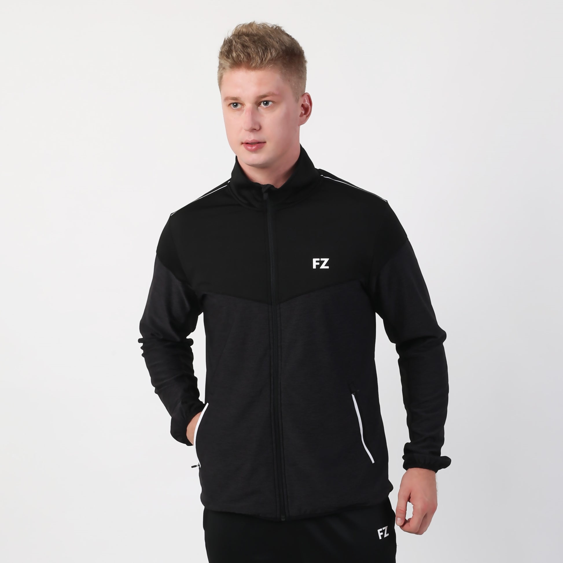 badminton t-shirt, badminton shorts, badminton pants, sportswear for badminton, athletic apparel, performance badminton clothing, breathable badminton clothing, lightweight badminton wear, men's badminton clothing, badminton training wear, badminton gear, sports clothing for badminton, badminton performance apparel, FZ Forza Bradford Men's Badminton Jacket